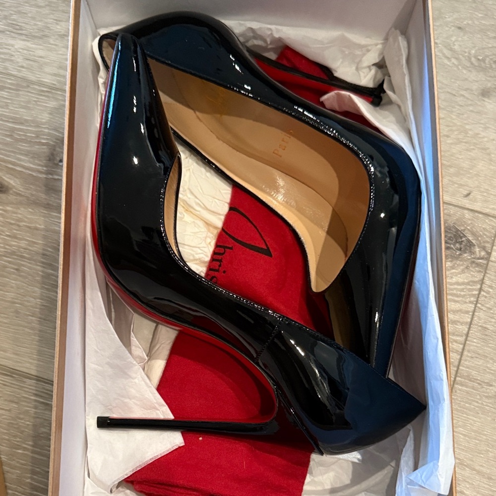 Christian louboutin so Kate